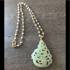 22k Gold & Carved Jade Pendant Necklace